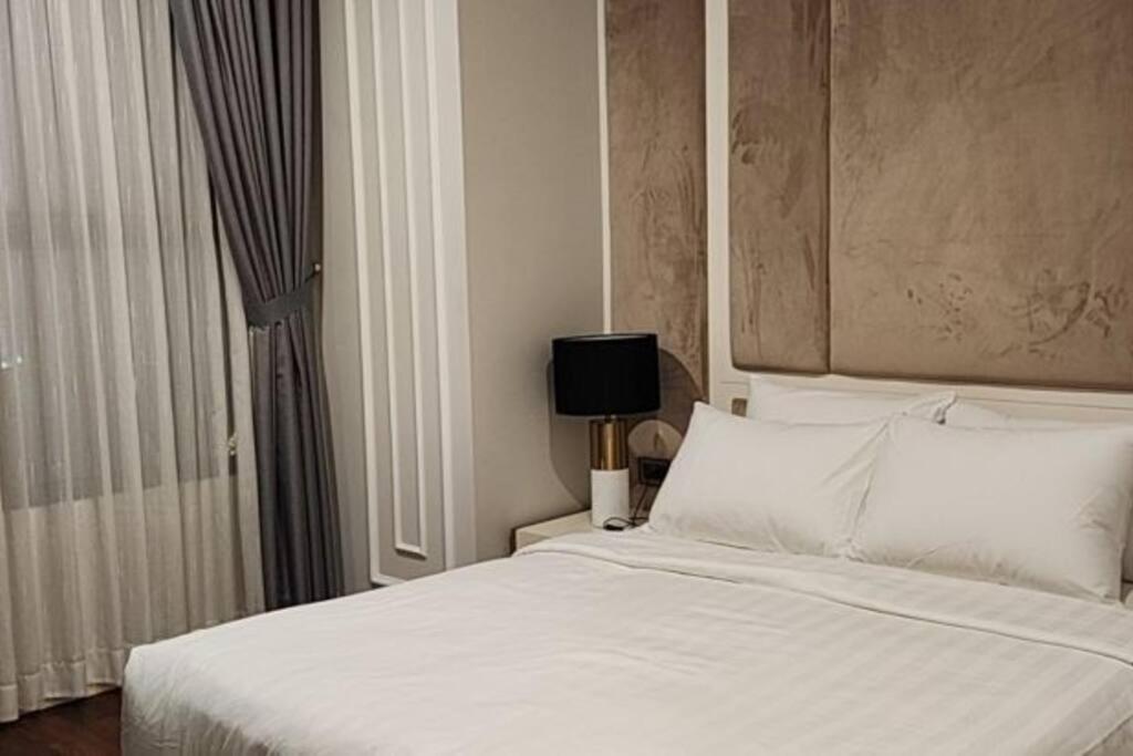 The Rixx Downtown Apartment@d1/pool/gym/operahouse TP. Hồ Chí Minh